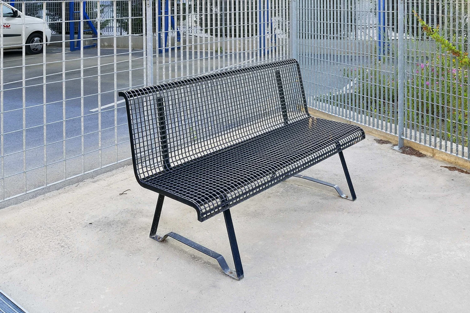 antivandalistika-metallika-pagkakia-makgratings